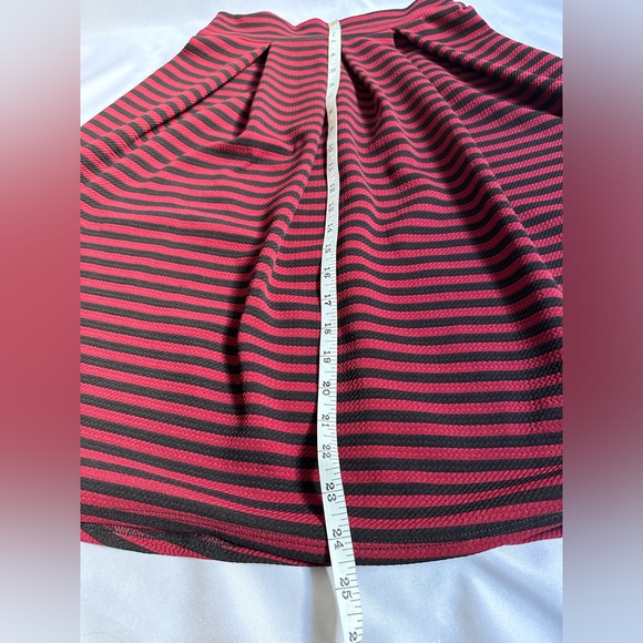 SIRENS Women’s Stripped Skater Skirt - Picture 4 of 5